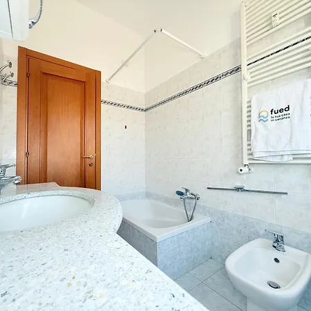 Se234 - Senigallia, Trilocale In Centro Con Terrazzo E Aria Condizionata